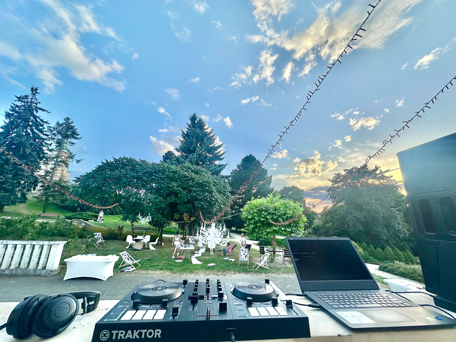 Letni Finisz – White Party