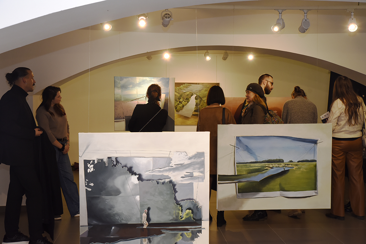 Płaskoniż Wiktora Jackowskiego. Relacja z wernisażu.