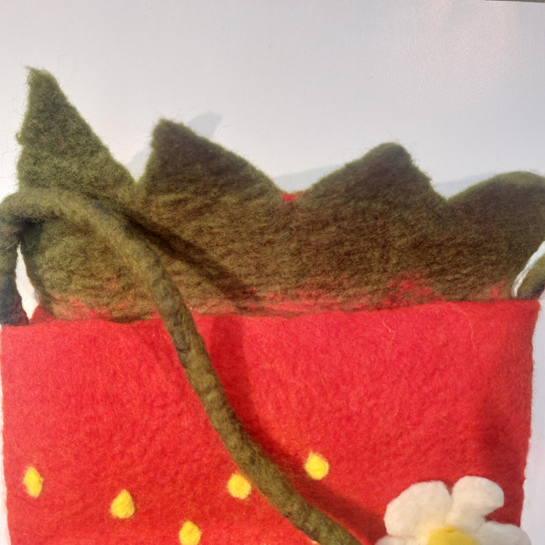 Warsztaty z podstaw filcowania dla seniorów UTW Ponad Czasem